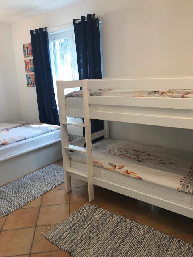 - Pocitniska Hiska V Fiesi, *